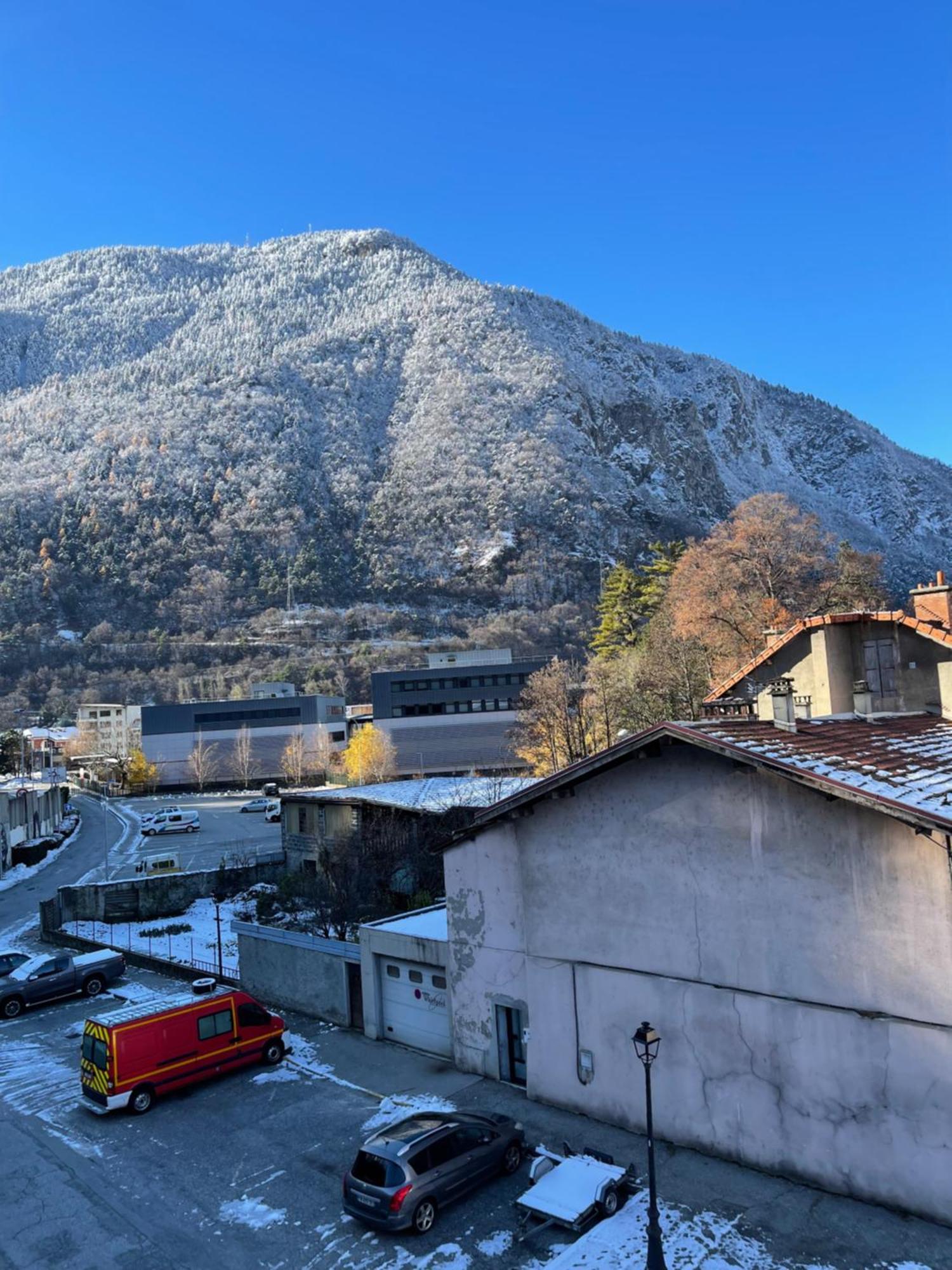La Montagnette L Ours T1 Maison En Travaux De 10H A 17H Moutiers  Zewnętrze zdjęcie